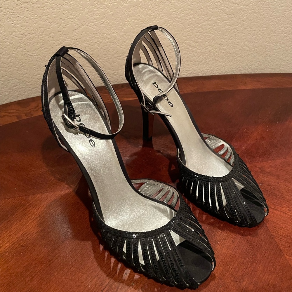 EUC Bebe “Dree” Sequin Peeptoe Strappy Cage Heels Black